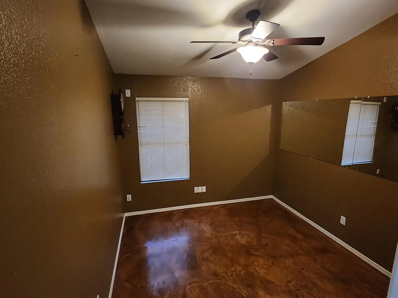 14818 S 44th Pl — Photo 3