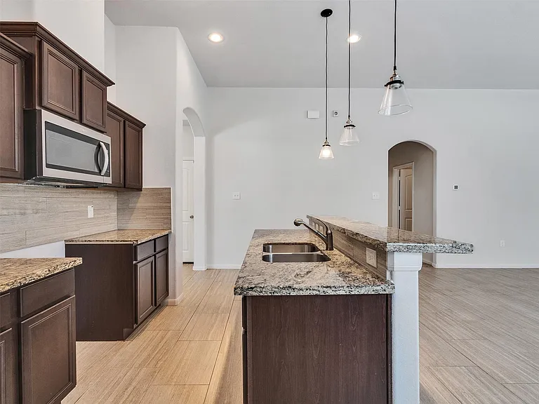 10026 Thicket Park Ln — Photo 11
