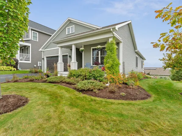 18 Split Rock Court, South Burlington, VT 05403