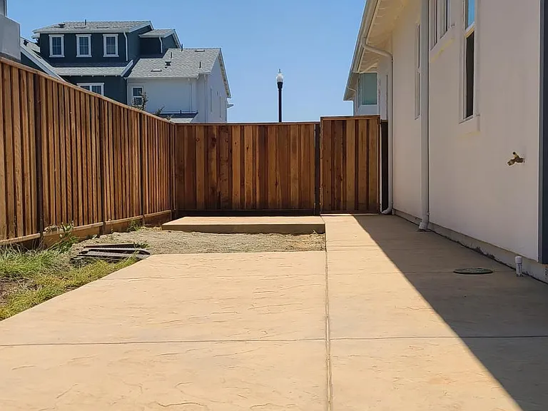 325 Navigators Pl — Photo 28