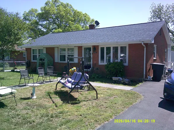 4760 Peach Tree Dr NW, Roanoke, VA 24017