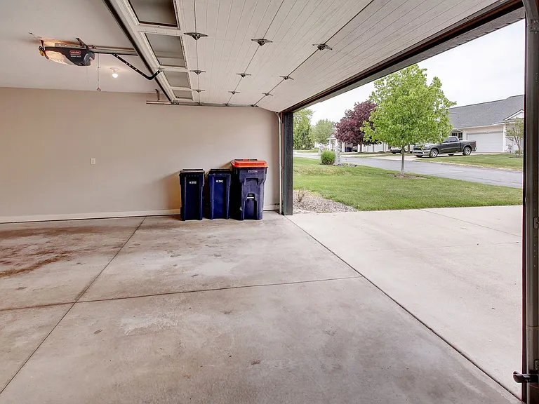 298 Northwest Xing — Photo 21