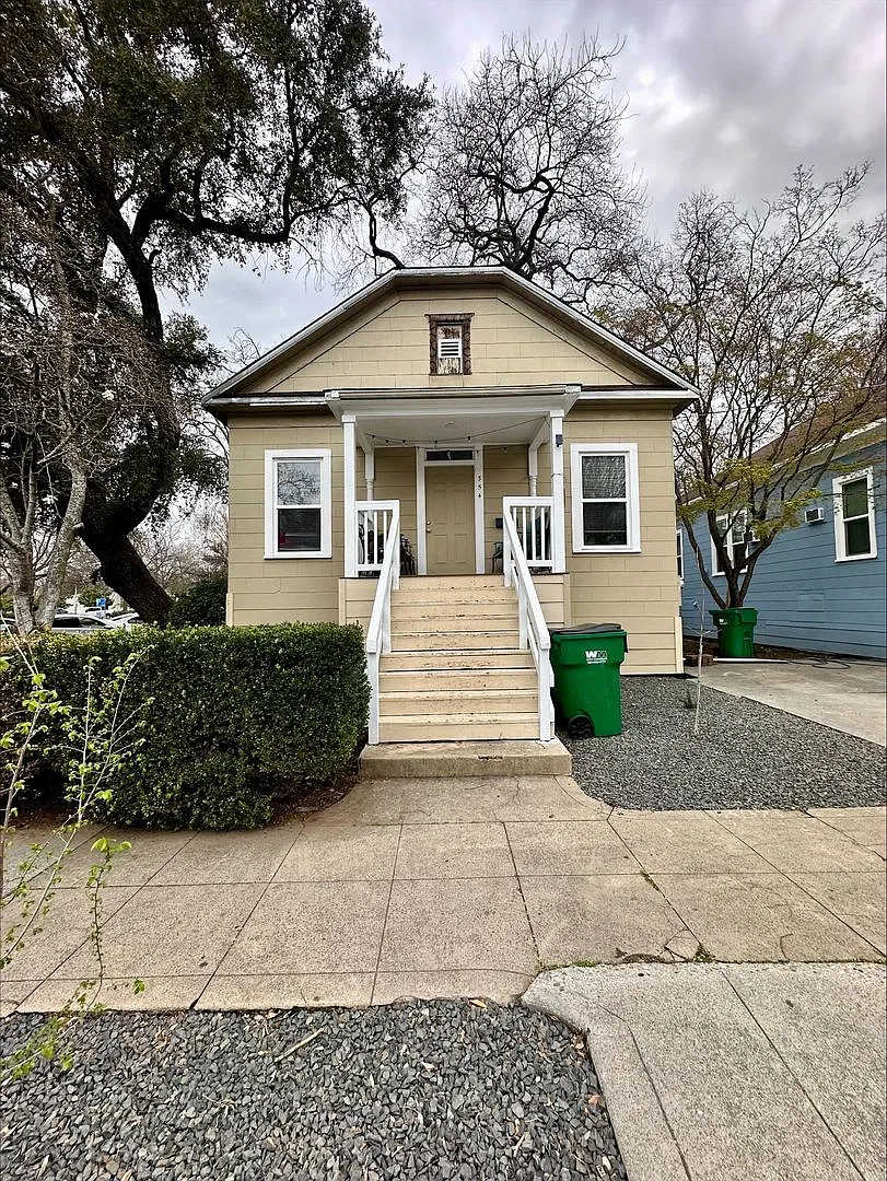 **Summer 2027 - Reserve Now** Updated House in Downtown Chico — Photo 2