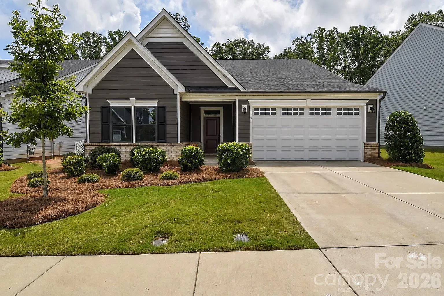 5 bed, 2488 sqft, $2,900 — Photo 1
