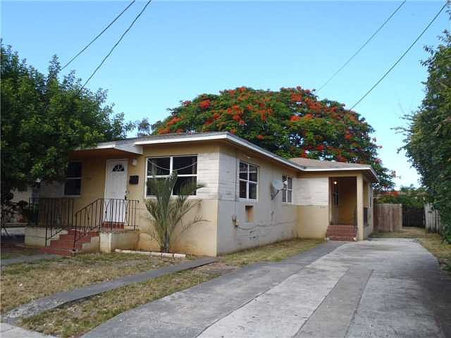1st image of 3121 NW 21st Ave