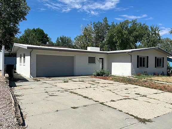 3rd image of 118 Valley Dr