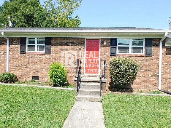 4th image of 2118 Everitt St #B