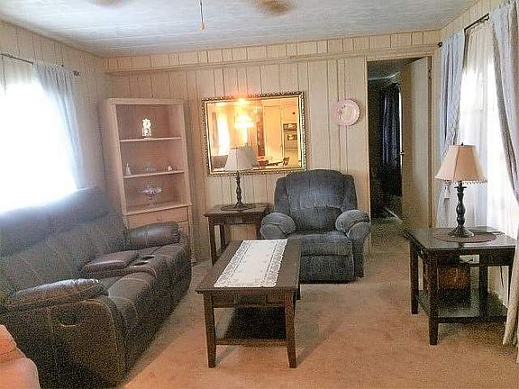 5th image of 2608 Pond Dr