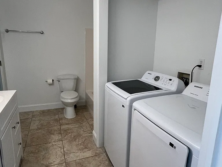 Wildwood Dr — Photo 86