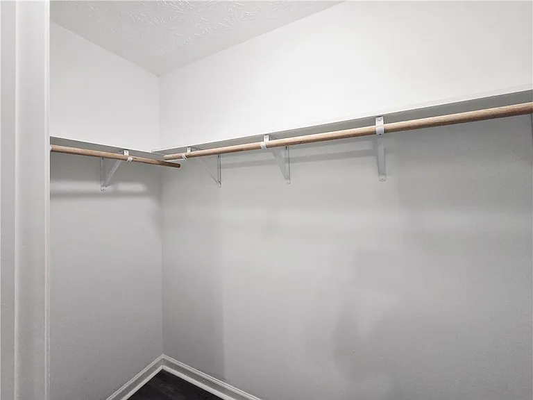 2430 Piering Dr — Photo 5