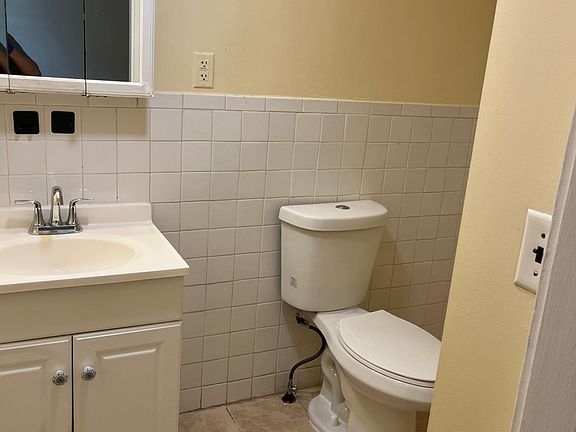 2nd image of 169 Eliot St #169