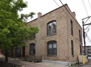 928 S Bishop St #1, Chicago, IL 60607