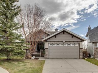 230 W Royal Oak Pl NW, Calgary, AB T3G 4Y6