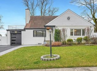 42 Oxford Ave, Yonkers, NY 10710