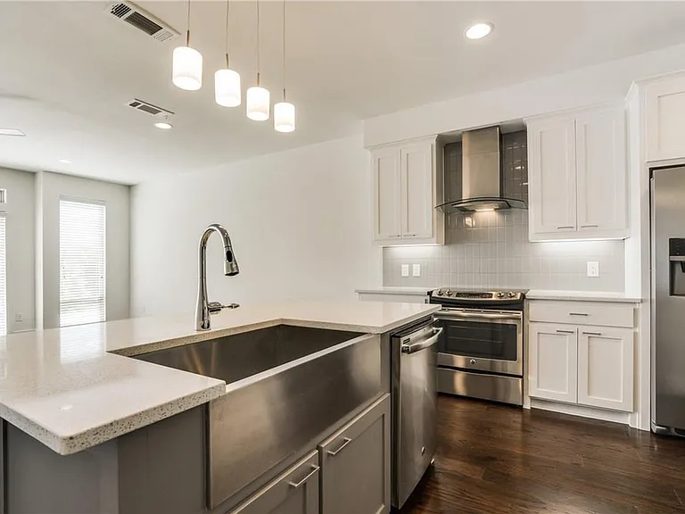6270 Oram St #106 — Photo 6