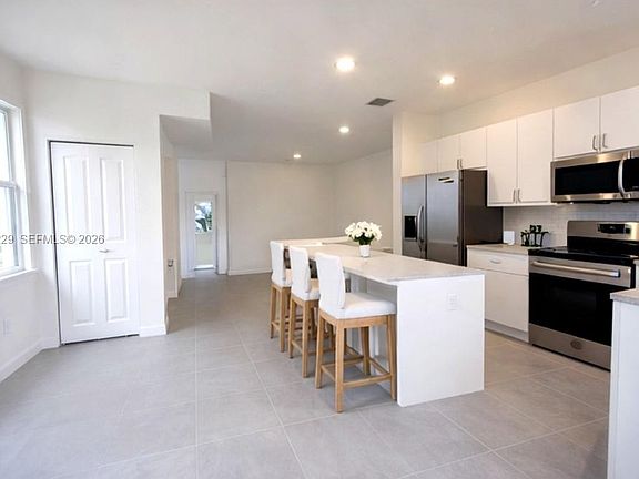 4th image of 27640 SW 156th Ct