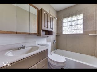 306 Parkview Dr, New Whiteland, IN 46184