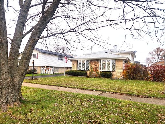 2nd image of 5416 138th St
