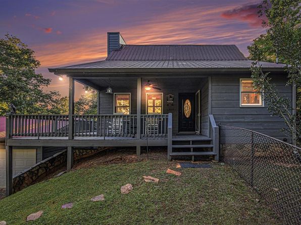 1119 Villa Dr