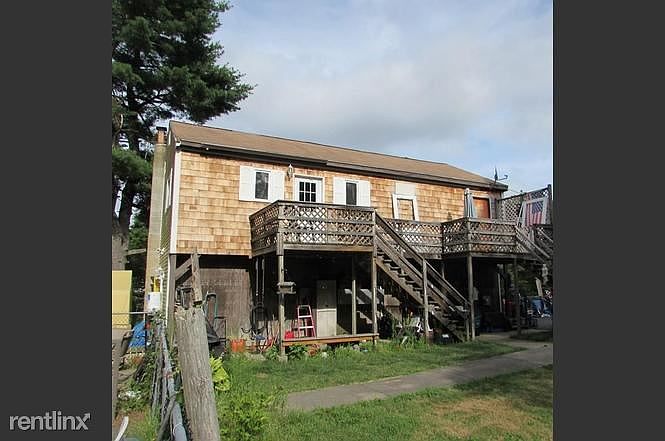 2nd image of 96 Summit St