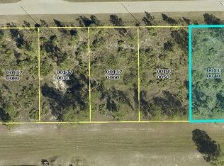 405 Vanetta Dr, Lehigh Acres, FL 33972