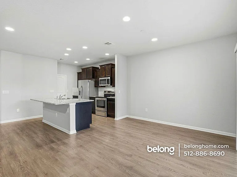 516 E Slaughter Ln #3202 — Photo 5