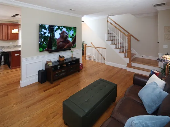 159 Willard St APT 5, Quincy, MA 02169