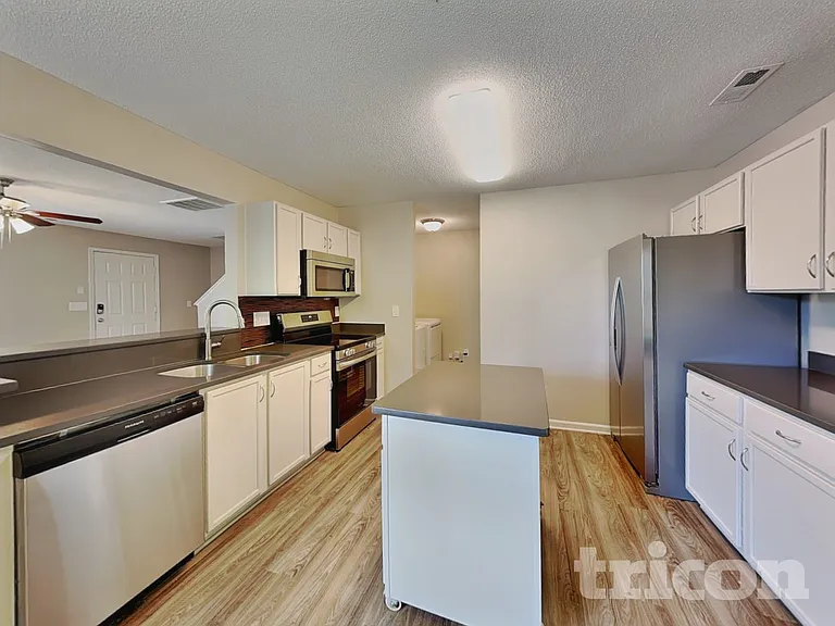 186 English Hills Dr — Photo 6