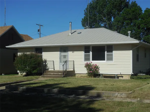 40 4th Ave, Hingham, MT 59528