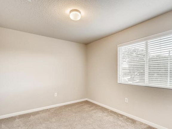 3rd image of 10406 Legacy Cv