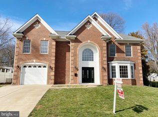 7213 Giles Pl, Springfield, VA 22150