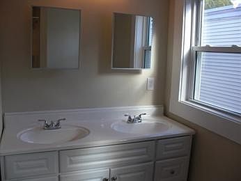 2nd image of 25 Wolcott St #01