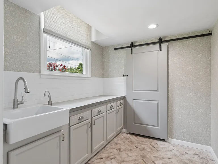 5004 Danby Dr — Photo 24