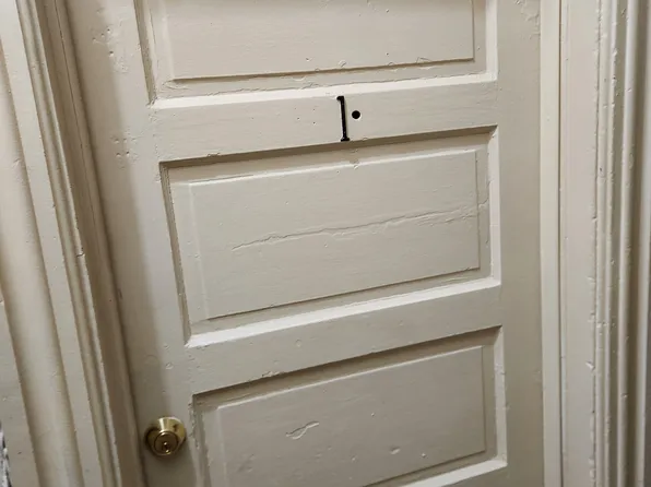 240 W King St #1, Lancaster, PA 17603