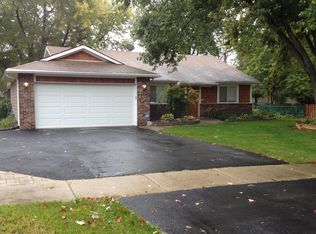 1153 Bramble Ave, Bolingbrook, IL 60490