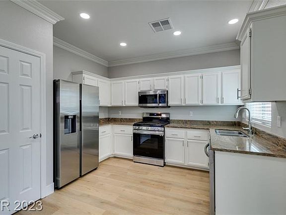 4th image of 10553 Broadhead Ct