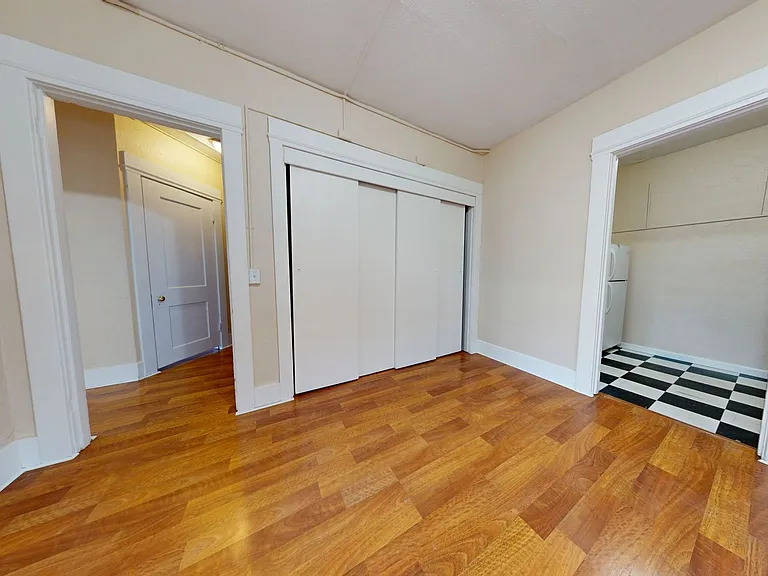 Roycroft Apartments — Photo 40