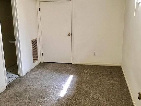 5th image of 121 N Hanover Ave APT 2