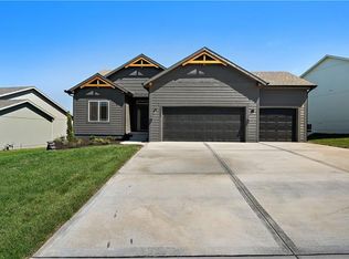 13402 W 181st Ter, Overland Park, KS 66013