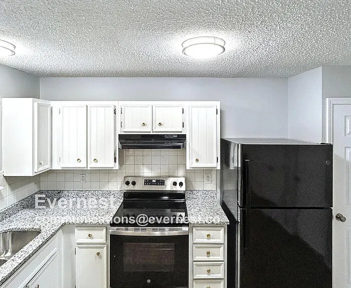 15686 93rd Ave — Photo 3