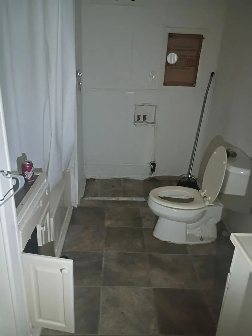 2 Bedroom 1 Bathroom Mobile Home Community — Photo 3
