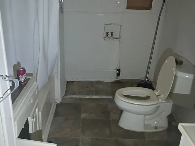 407 Dawn St #19 — Photo 4