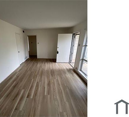 2nd image of 2307 Anderson St