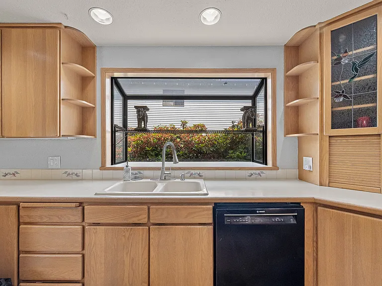 Riverview Dr NE — Photo 15