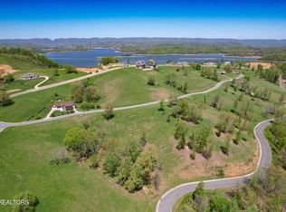 2069 Edgewater Sound #155, Morristown, TN 37814