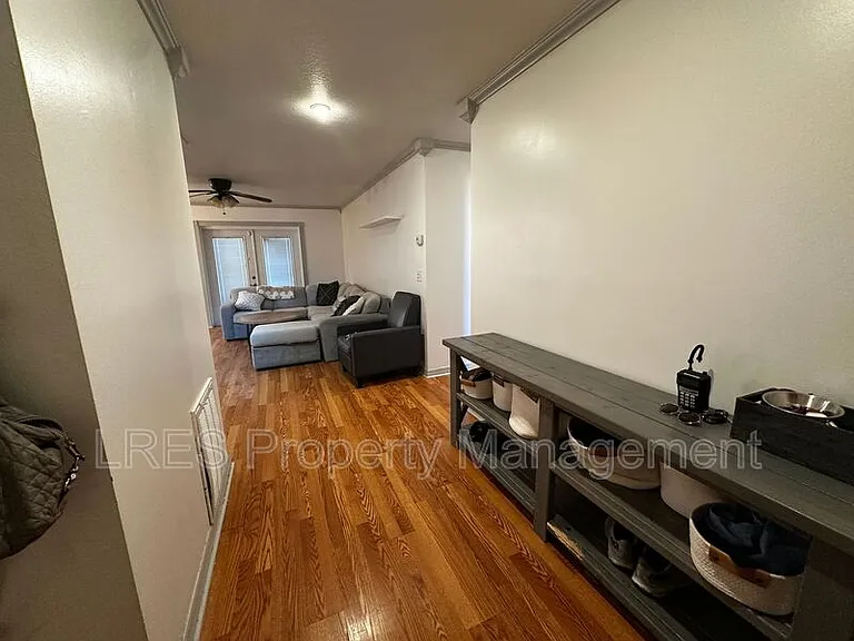 910 Sycamore Ln — Photo 11