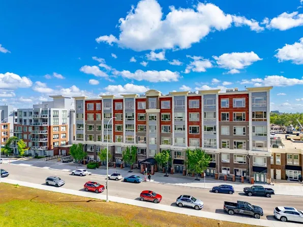 35 N Inglewood Park SE #507, Calgary, AB T2G 1B5