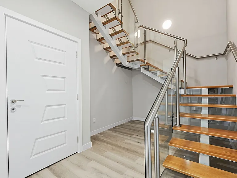 Taj Estates of Franklin II — Photo 1