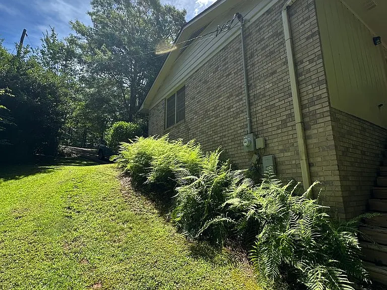 375 Segrest Cir — Photo 34
