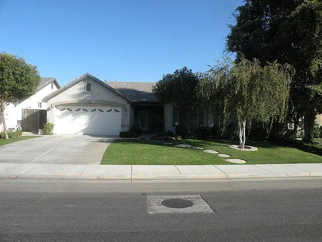 11913 Roaring River Ave photo 1